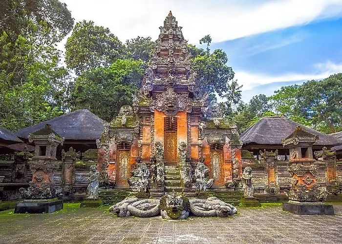 ホテル Balinese Superior With Pool In Ubud Center 4*